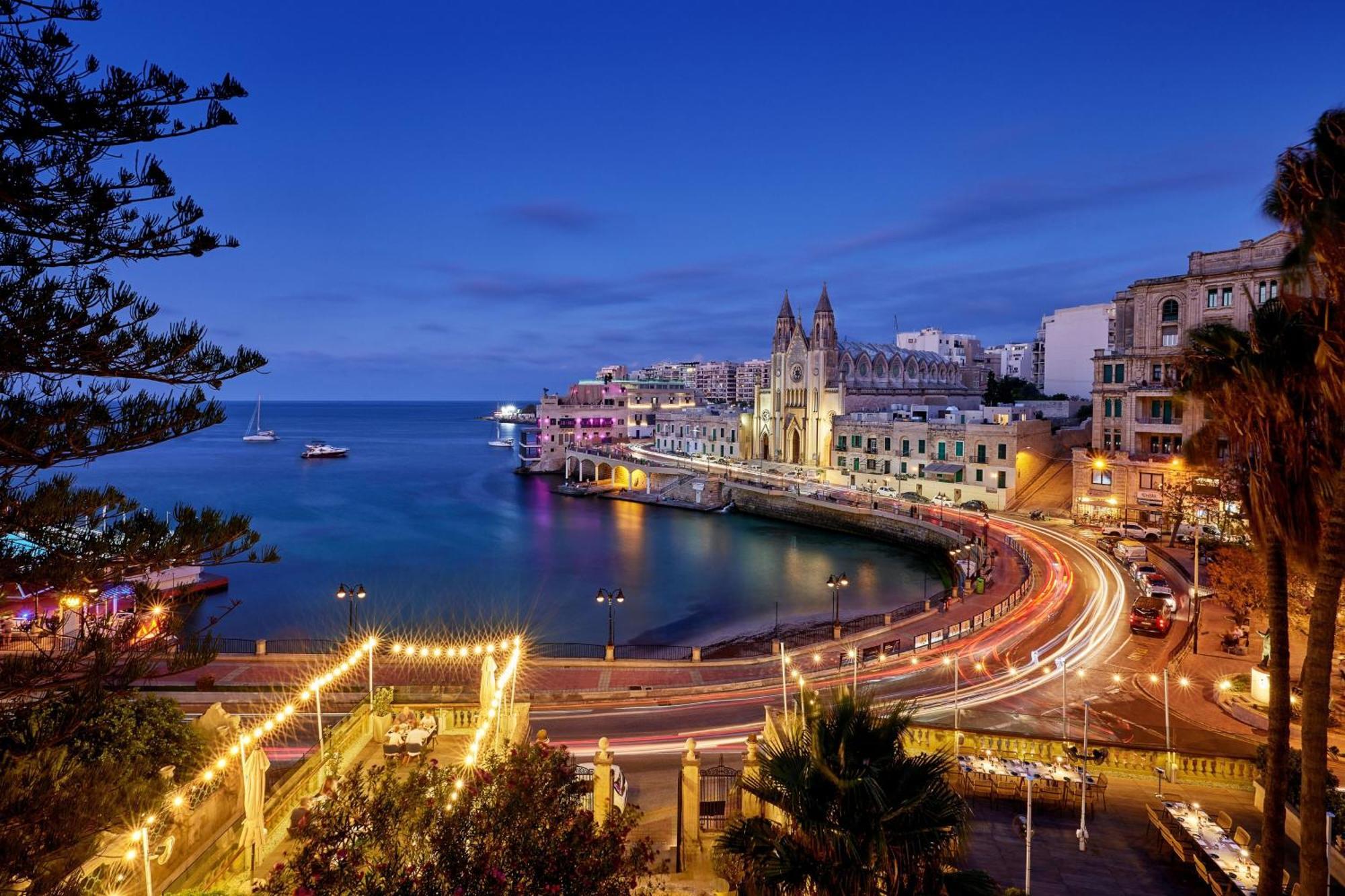 몰타 메리어트 호텔 앤 스파 Saint Julian's 외부 사진 View of the city of Bari